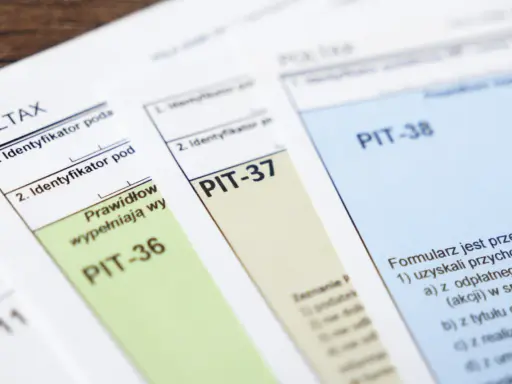 Formularze PIT-36, PIT-37 i PIT-38. Emeryci rozliczenie PIT to ważny obowiązek.